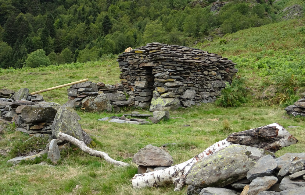 Les Cabanes de la Lit